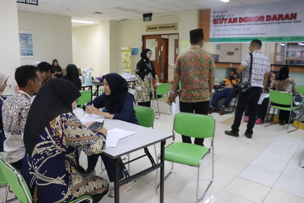 RSUD Raja Ahmad Tabib Gelar Donor Darah Sukarela, Ajak Pegawai dan Pengunjung Berpartisipasi
