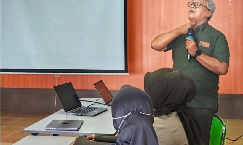 Dokter RSUD Raja Ahmad Tabib Bahas Kasus Acute Abdomen dalam Inhouse Training