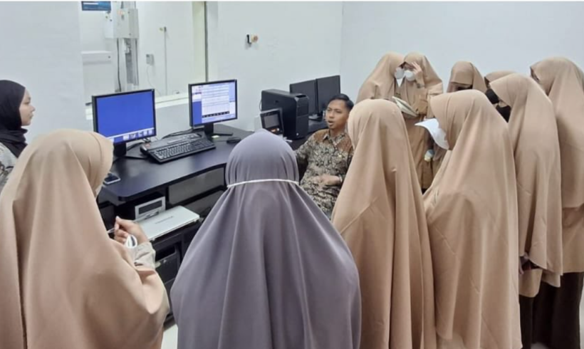 SMA Islam De Green Camp Tanjungpinang Lakukan Kunjungan Riset ke RSUD Raja Ahmad Tabib SMA Islam De Green Camp Tanjungpinang Lakukan Kunjungan Riset ke RSUD Raja Ahmad Tabib